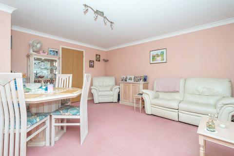 undefined, Siskin Close, Bushey, WD23