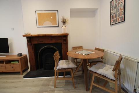 3 bedroom semi-detached house to rent, Elmfield Terrace, Aberdeen, AB24