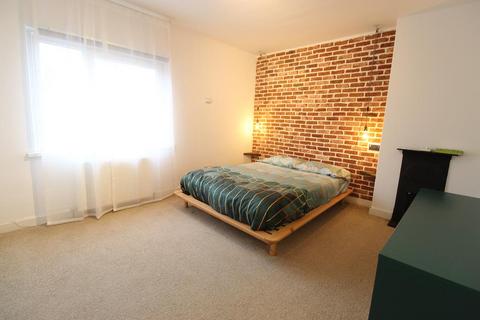 3 bedroom semi-detached house to rent, Elmfield Terrace, Aberdeen, AB24
