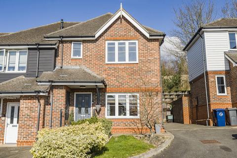 Apple Tree Close, High Wycombe, Buckinghamshire