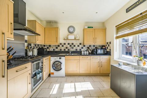 3 bedroom end of terrace house for sale, Apple Tree Close, High Wycombe, Buckinghamshire