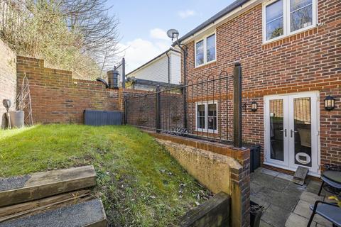 3 bedroom end of terrace house for sale, Apple Tree Close, High Wycombe, Buckinghamshire