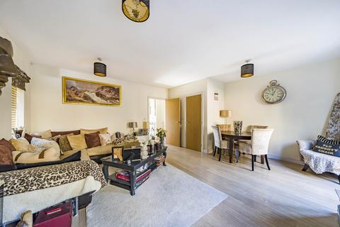 3 bedroom end of terrace house for sale, Apple Tree Close, High Wycombe, Buckinghamshire