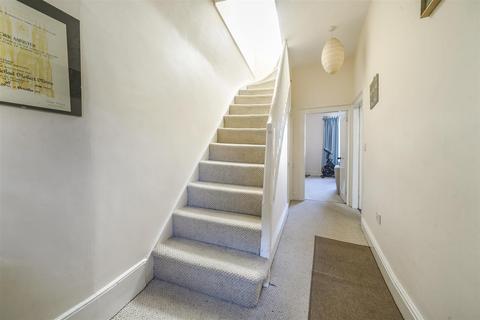 3 bedroom apartment for sale, High Street, Crediton