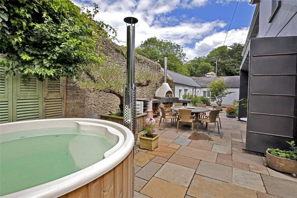 Summer Kitchen