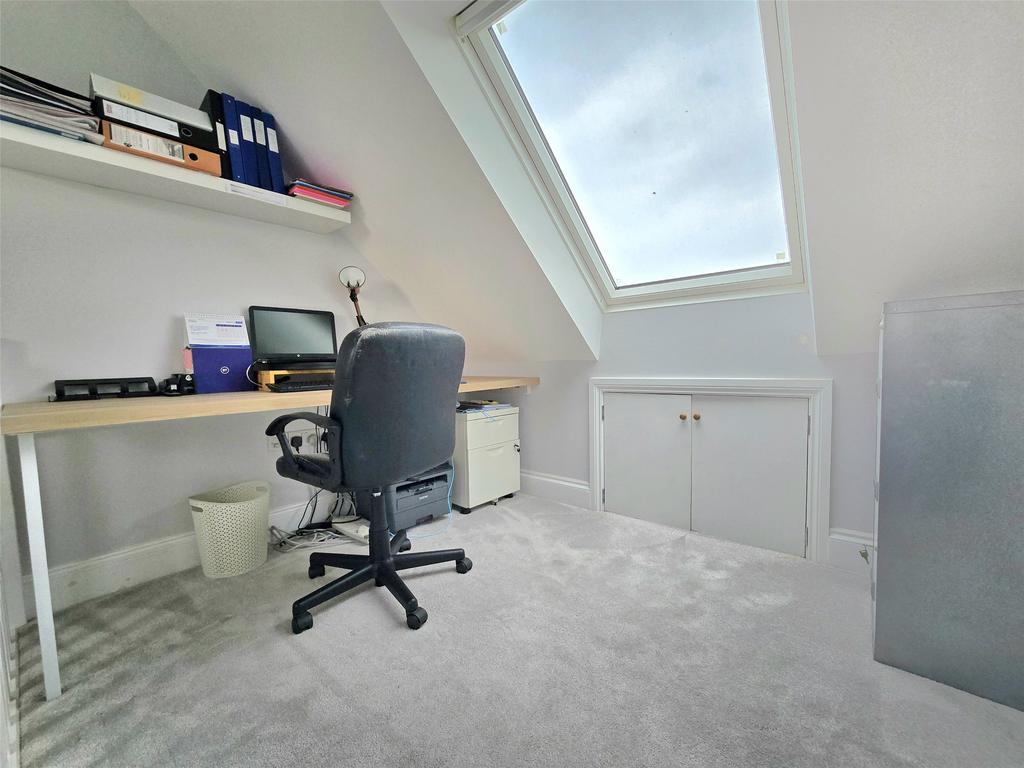 Office/Bedroom 5