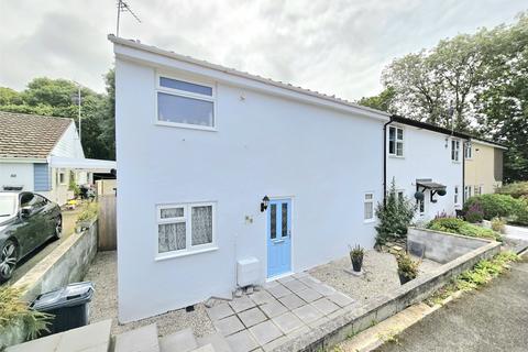 3 bedroom end of terrace house to rent, Hallett Way, Bude, Cornwall, EX23