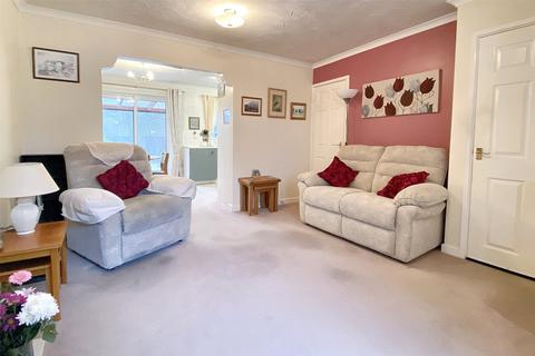 3 bedroom semi-detached house for sale, Drakes Park North, Wellington, Somerset, TA21