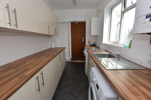 3 bedroom terraced house to rent, The Broadway, Perry Barr