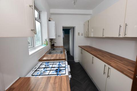 3 bedroom terraced house to rent, The Broadway, Perry Barr