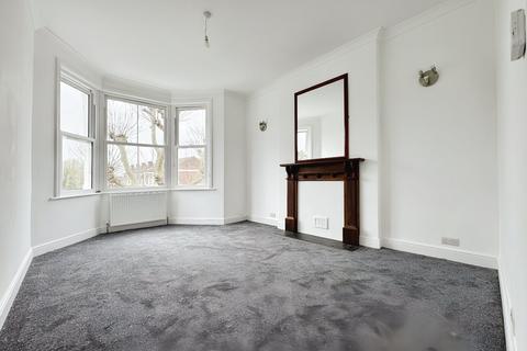 3 bedroom apartment to rent, Jerningham Road, London SE14