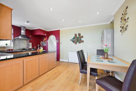 58 Walton Avenue, Cheam, Sutton, SM3 9UB