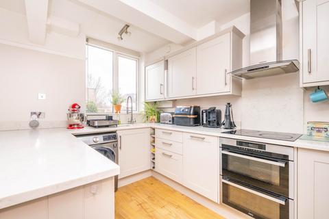 34 Cardinal Avenue, Morden, SM4 4TA