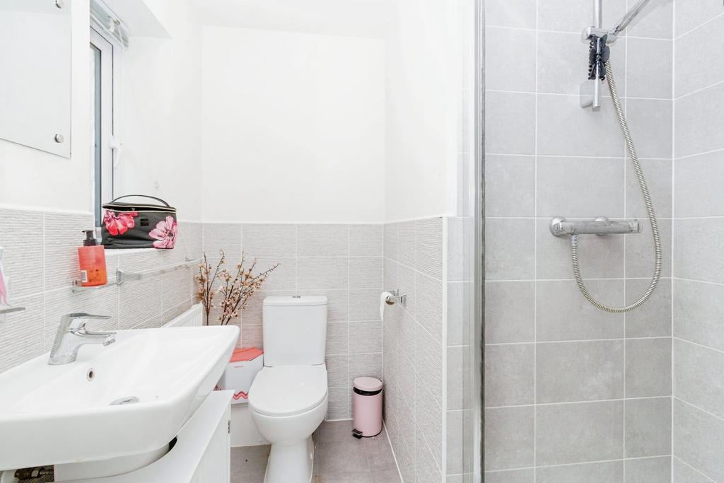 Ensuite Two