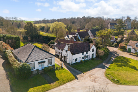 5 bedroom detached house for sale, Bartlow Road, Cambridge CB21