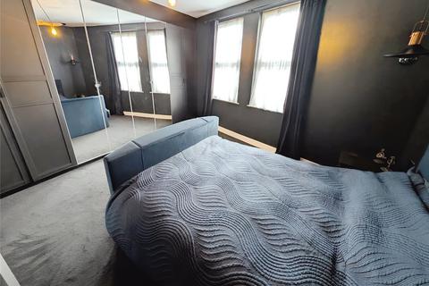 2 bedroom end of terrace house for sale, Winstanley Road, Kent ME12