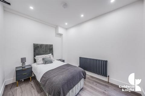 1 bedroom in a house share to rent, Lynton Road South, Gravesend DA11