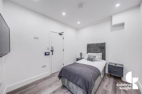 1 bedroom in a house share to rent, Lynton Road South, Gravesend DA11