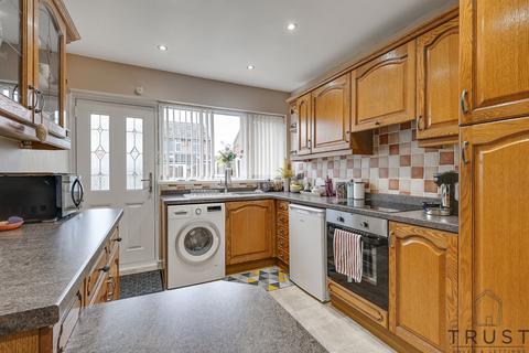 3 bedroom semi-detached house for sale, Sugar Lane, Dewsbury, WF12