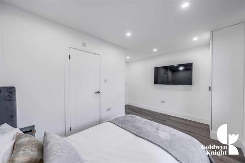 1 bedroom in a house share to rent, Lynton Road South, Gravesend DA11
