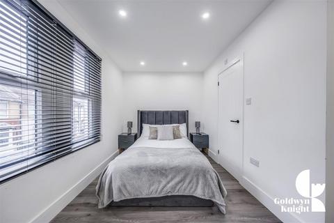 1 bedroom in a house share to rent, Lynton Road South, Gravesend DA11