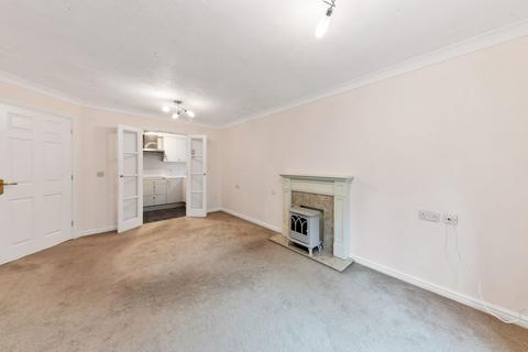 2 bedroom ground floor flat for sale, Fish Hill, Royston SG8