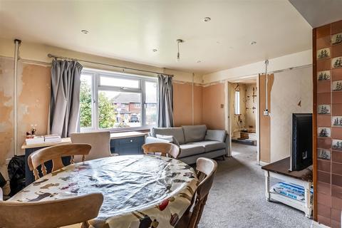 14 Hurstlands, Oxted, RH8 0HG