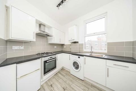 2 bedroom flat for sale, West Hill, London SW18