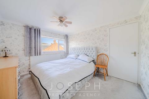 Cherwell Chesapeake Close, Chelmondiston, Ipswich, IP9 1HH