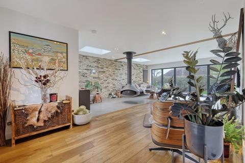 3 bedroom semi-detached house for sale, Epping Upland, Epping