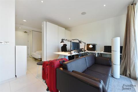 Studio for sale, Baltimore Wharf, London, E14