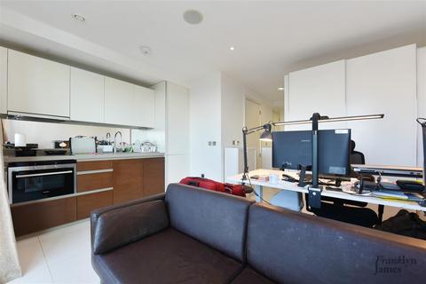 Studio for sale, Baltimore Wharf, London, E14