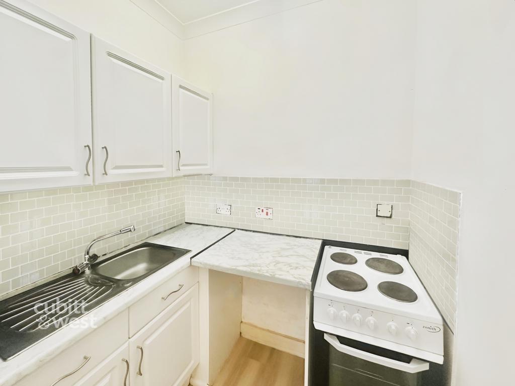 Bb1cfa16-Kitchen