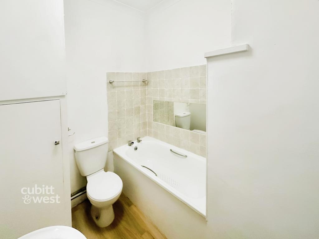 Ff4d765e-Bathroom2
