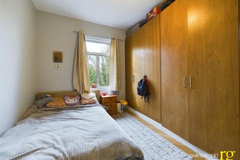 2 bedroom flat for sale, Greenhill Road, Harrow