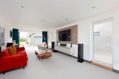 Oakwell House Barton Road, Keinton Mandeville, Somerton, TA11 6EA