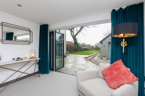 Oakwell House Barton Road, Keinton Mandeville, Somerton, TA11 6EA
