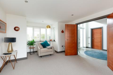 Oakwell House Barton Road, Keinton Mandeville, Somerton, TA11 6EA