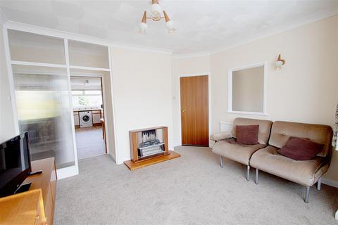 2 bedroom semi-detached bungalow for sale, Kings Crescent, Basildon SS15