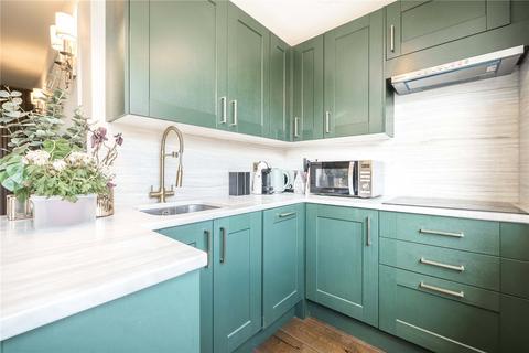Studio for sale, London SE11