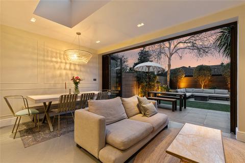 10 Graemesdyke Avenue, London, SW14 7BJ