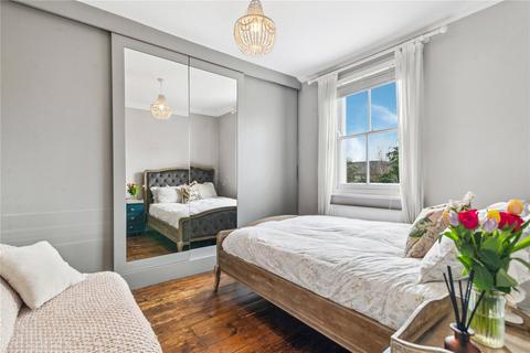 10 Graemesdyke Avenue, London, SW14 7BJ