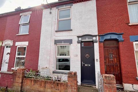 3 bedroom terraced house for sale, Gatacre Road, Great Yarmouth
