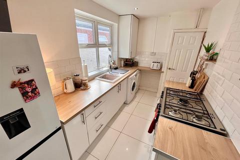 3 bedroom terraced house for sale, Gatacre Road, Great Yarmouth