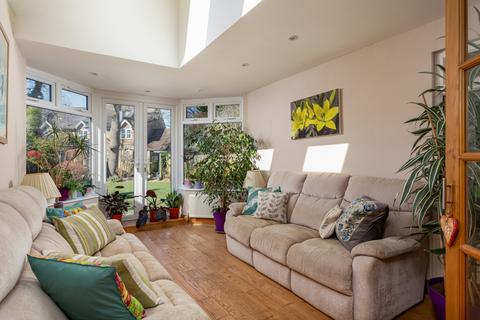 4 bedroom semi-detached house for sale, Lechford Road, Horley, Surrey, RH6