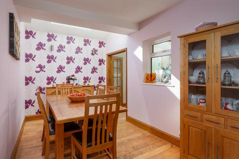 4 bedroom semi-detached house for sale, Lechford Road, Horley, Surrey, RH6