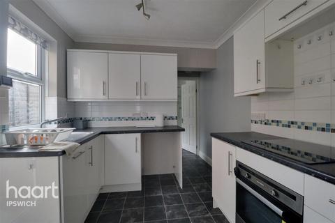 3 bedroom terraced house to rent, Melville Road, Ipswich