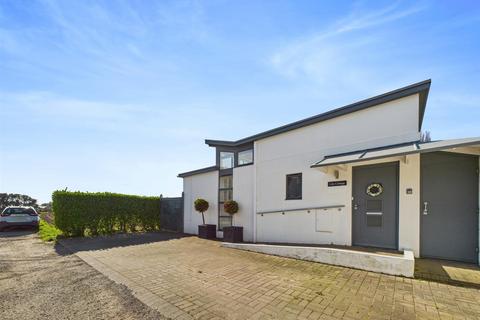 2 bedroom detached bungalow for sale, Bright and Airy 2 bedroom bungalow