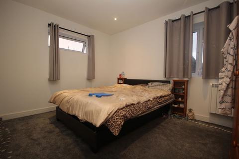 1 bedroom maisonette for sale, North Road, Lancing