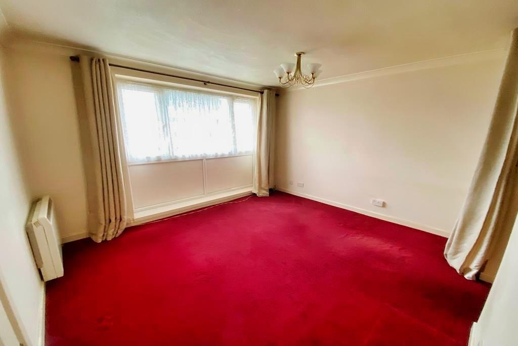 Lounge/Dining Rm